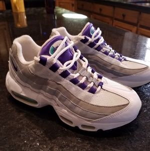 Womens nike air max shoes